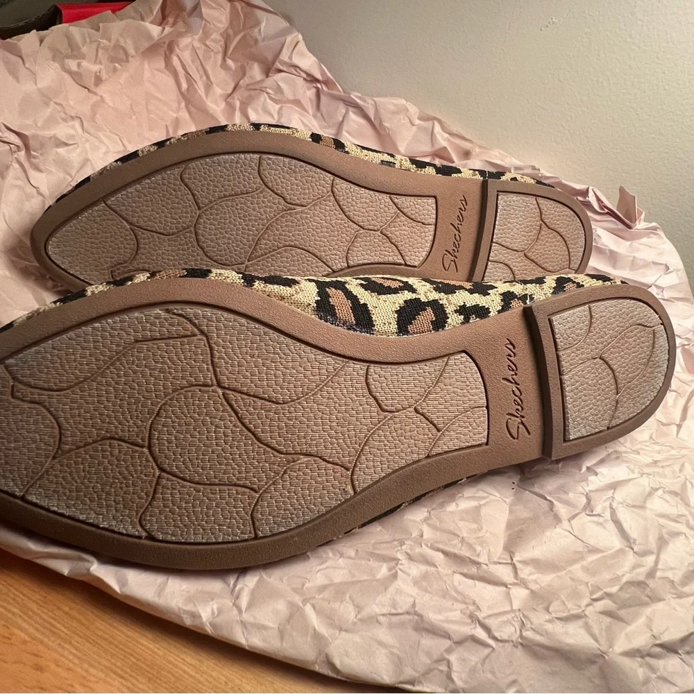 Skechers Cleo Claw Leopard Print Ballet Flat Women Slip On Size 10 US